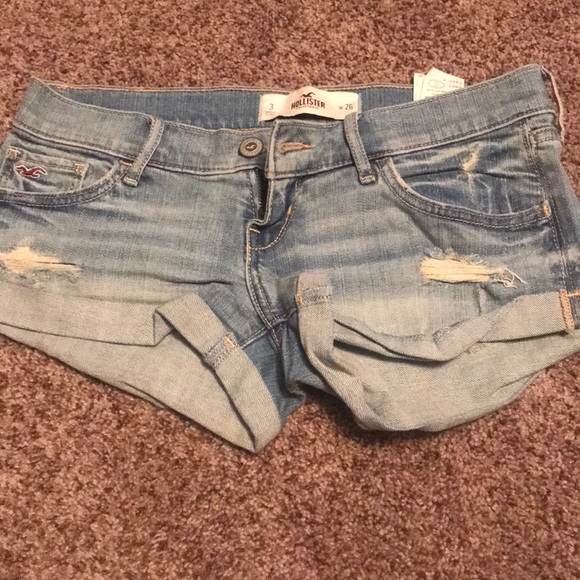 NWOT tags Hollister short - Picture 1 of 2